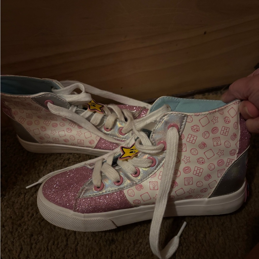 Super Mario princess ground up Kids Glitter High-Top Sneakers size 2 - Picture 3 of 9